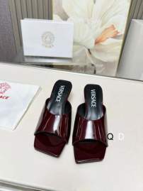 Picture of Versace Shoes _SKUVersacesz35-40GDT020120406